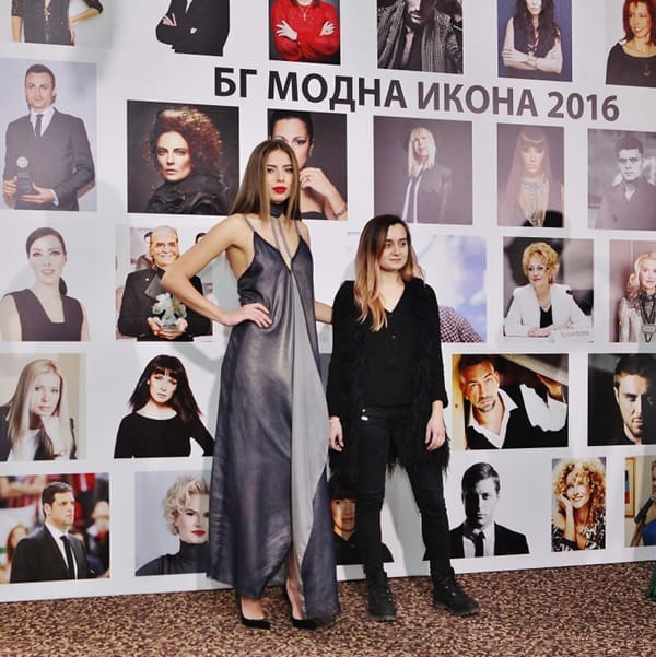 СТУДЕНТИ ПО МОДА ОТ НХА ВПЕЧАТЛИХА СЪС СВОИ ТВОРЕНИЯ НА „БГ МОДНА ИКОНА 2016“